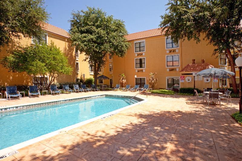 Holiday Inn Express Hotel & Suites Irving Dfw Airport North By Ihg Exterior foto